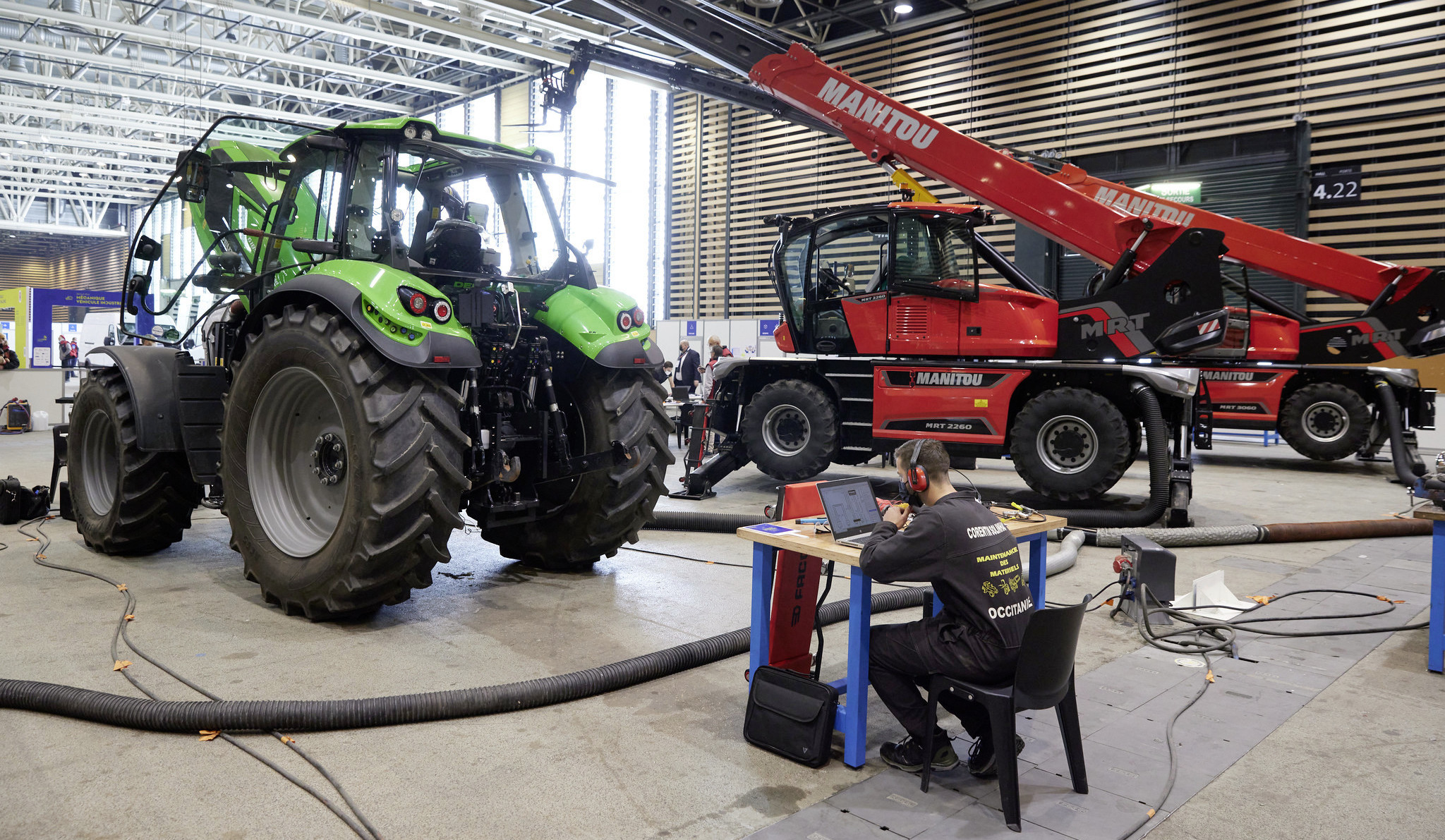 Le plateau de l'épreuve de maintenance des matériels, le 14 janvier, au centre d'exposition Eurexpo de Lyon.