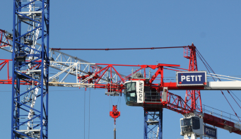 La formation dédiée au métier de monteur de grues à tour concernent tous les acteurs tant au niveau des fournisseurs que des entreprises utilisatrices.