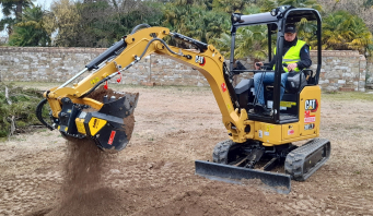 Le godet cribleur-broyeur MB-HDS207 est conçu pour les pelles de 1,3 à 2,8 t.