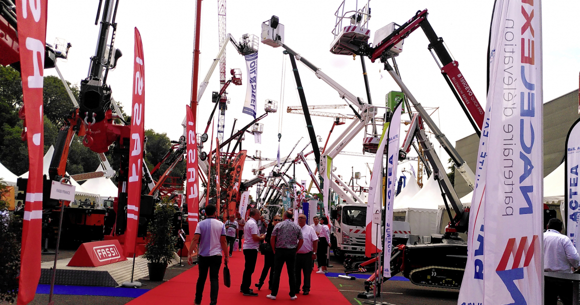 JDL Expo a donné l'occasion aux utilisateurs de grues et de nacelles de découvrir des modèles peu répandus.