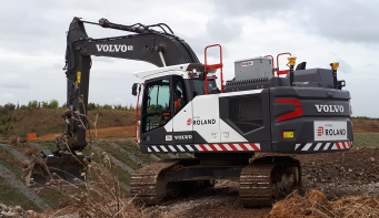 Selon les contextes de travail, l’opérateur a la possibilité de travailler simultanément en mode ECO et en mode hybride . Crédit : CDF