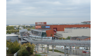 Long de 540 m, le viaduc du prolongement de la ligne 11 traverse la gare aérienne du Coteaux-Beauclair à Rosny-sous-Bois. Les nouvelles voies devraient ouvrir au public en 2023. Crédit CDF