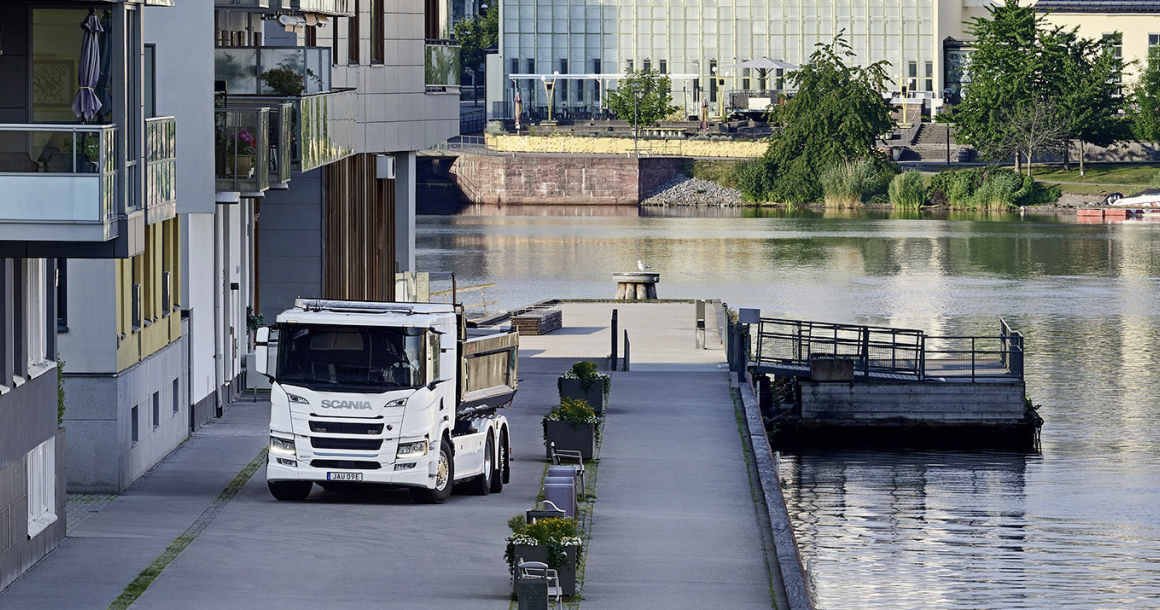 Scania maintient le cap avec plusieurs avancées en matière de motorisations alternatives. 