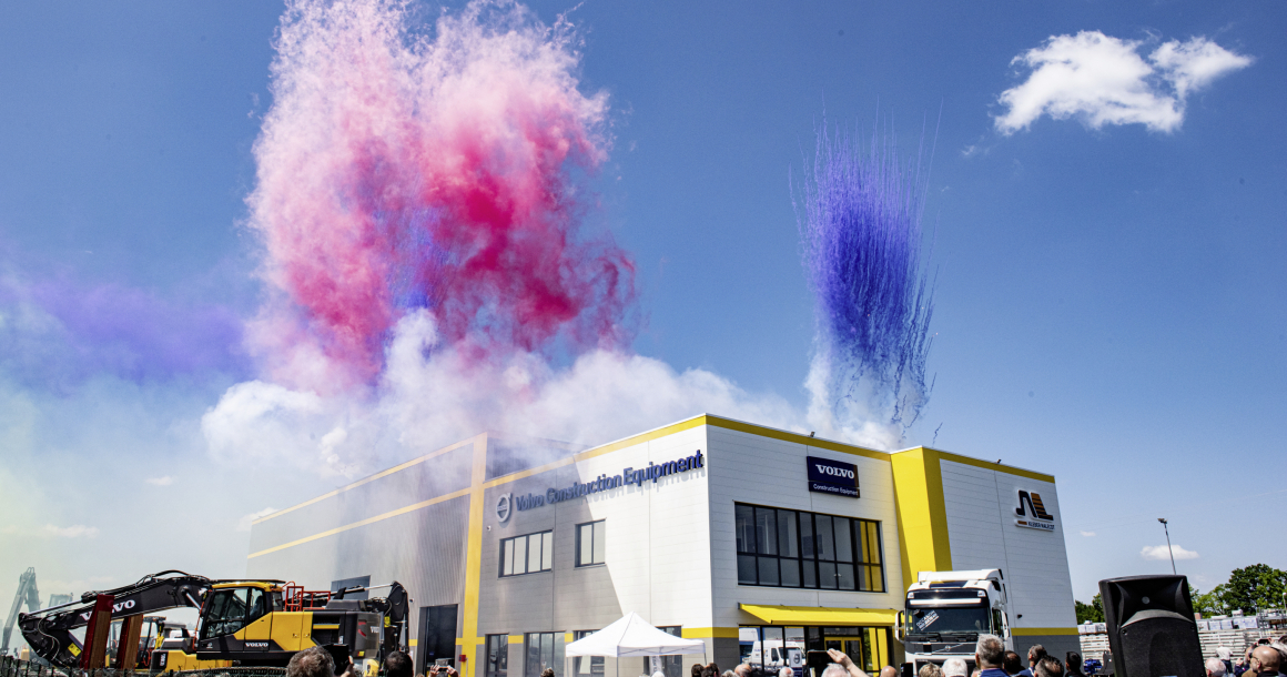 Les équipes de Kléber Malecot avaient sorti les feux d'artifice pour l'inauguration de l'agence de Geneston.