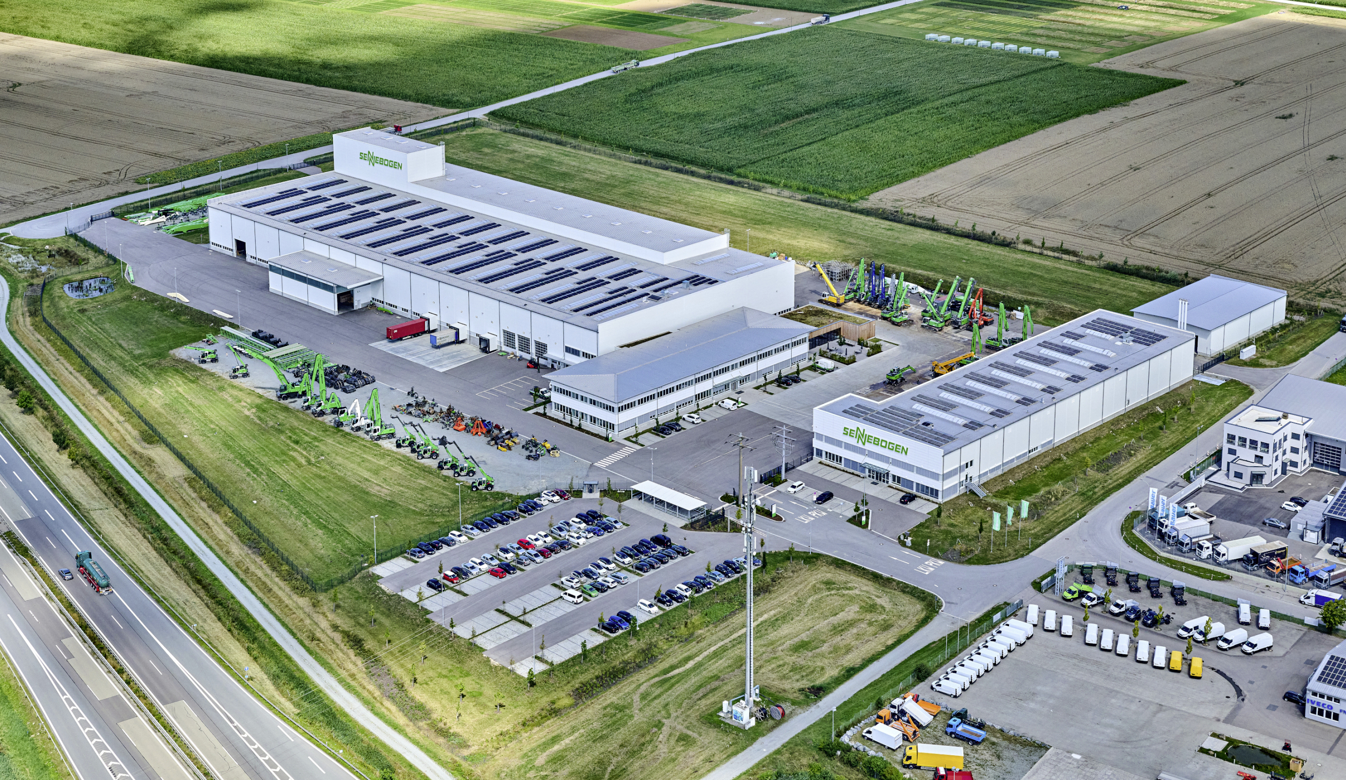 Inauguré en septembre 2021, le Customer Service Center de Steinach abrite notamment un magasin de pièces détachés en grande partie automatisé.