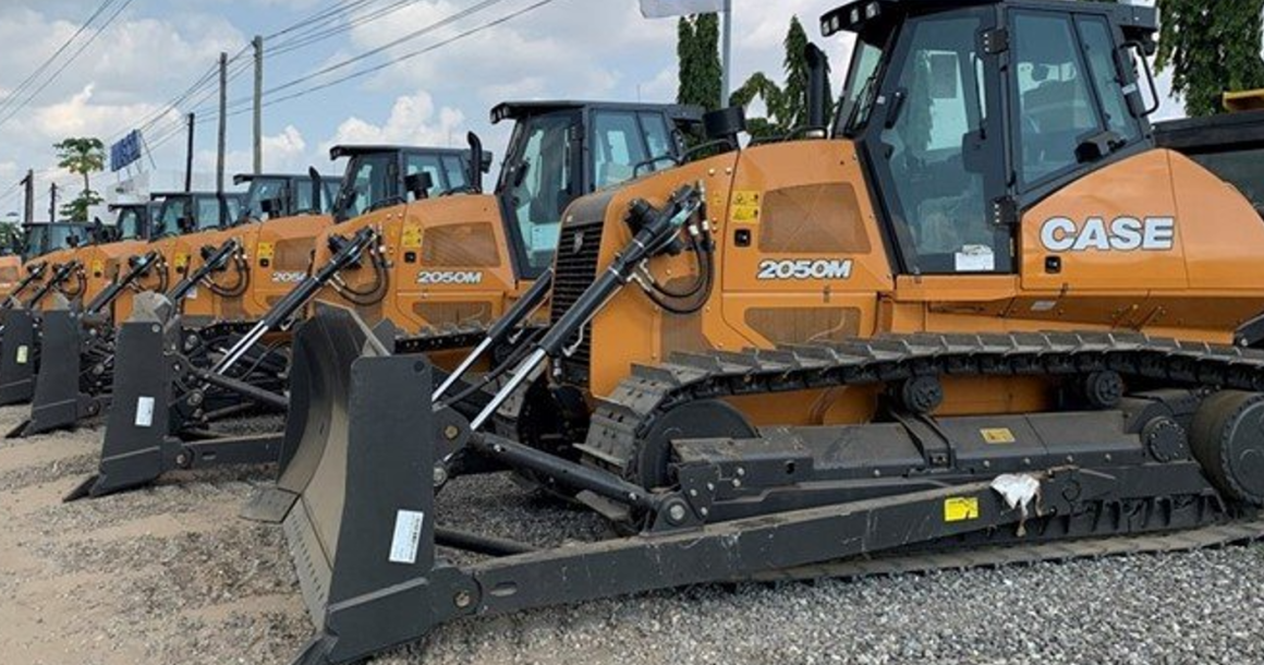 Le rebond de 42,5% des ventes de tracteurs à chaînes ne parvient pas à compenser la contraction des gammes lourdes au troisième trimestre 2023.