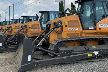 Le rebond de 42,5% des ventes de tracteurs à chaînes ne parvient pas à compenser la contraction des gammes lourdes au troisième trimestre 2023.